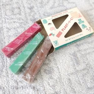 Vintage modelling clay pack